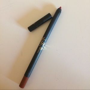 Kylie Cosmetics lip liner